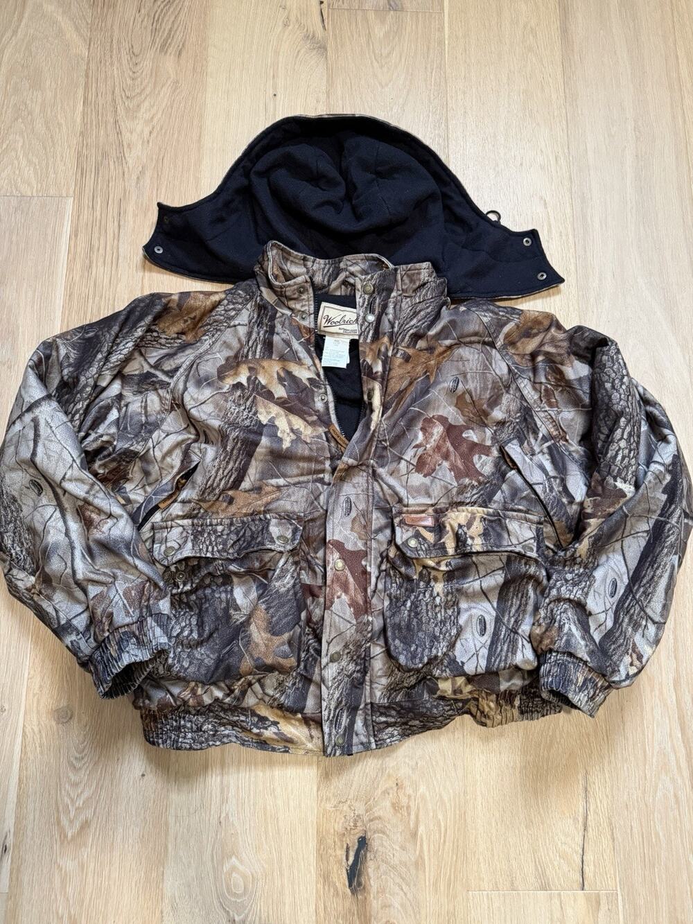 VTG Woolrich Camo Hunting Jacket Mens XL Hood Zip Pockets Realtree Insulated